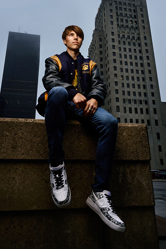 High School Senior Photographers Sylvania Northview, Perrysburg, Bedford High School, Anthony Wayne High School, Ottawa Hills High School