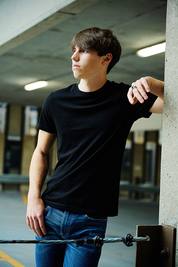 High School Senior Photographers Sylvania Northview, Perrysburg, Bedford High School, Anthony Wayne High School, Ottawa Hills High School