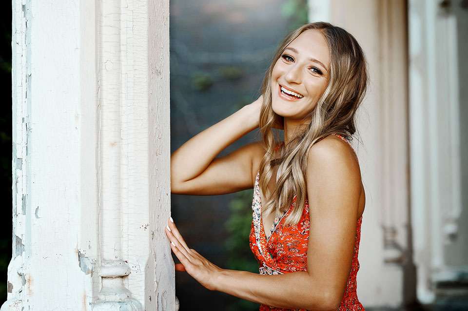 High School Senior Photographers Sylvania Northview, Perrysburg, Bedford High School, Anthony Wayne High School, Ottawa Hills High School