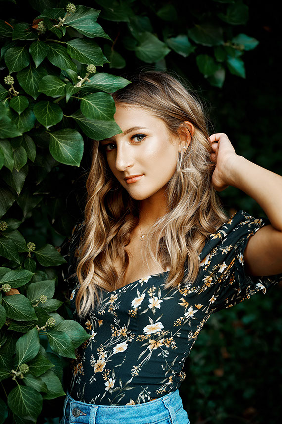 High School Senior Photographers Sylvania Northview, Perrysburg, Bedford High School, Anthony Wayne High School, Ottawa Hills High School