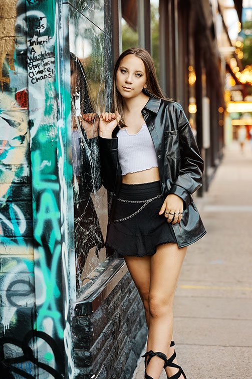 The Best High School Senior Photographers Sylvania Northview, Perrysburg, Bedford High School, Anthony Wayne High School, Ottawa Hills High