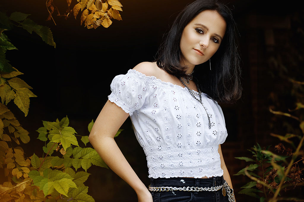 Senior Pictures Near Me Top High School Senior Photographers Toledo Sylvania Northview, Perrysburg, Clay High School, Anthony Wayne High School