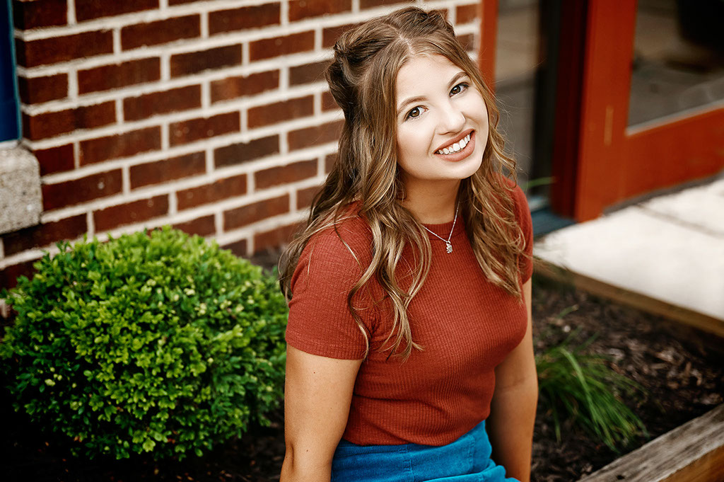 Senior Pictures Near Me Top High School Senior Photographers Toledo Sylvania Northview, Perrysburg, Clay High School, Anthony Wayne High School