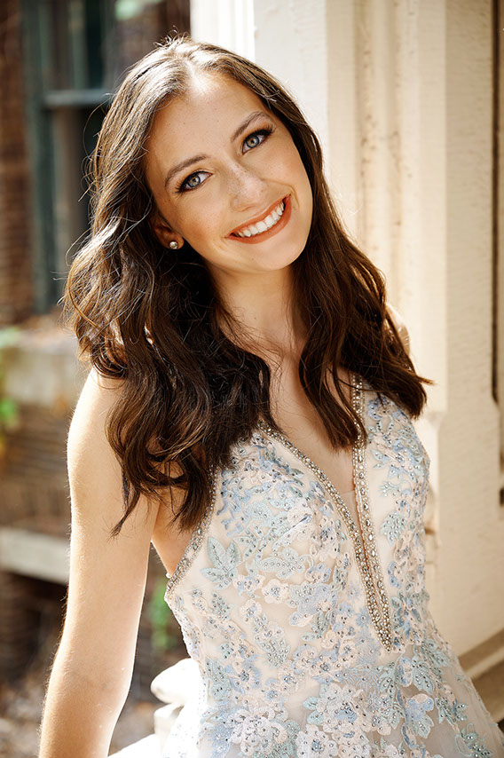 Senior Pictures Near Me Top High School Senior Photographers Toledo Sylvania Northview, Perrysburg, Clay High School, Anthony Wayne High School