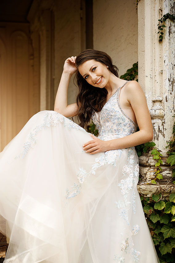 Senior Pictures Near Me Top High School Senior Photographers Toledo Sylvania Northview, Perrysburg, Clay High School, Anthony Wayne High School