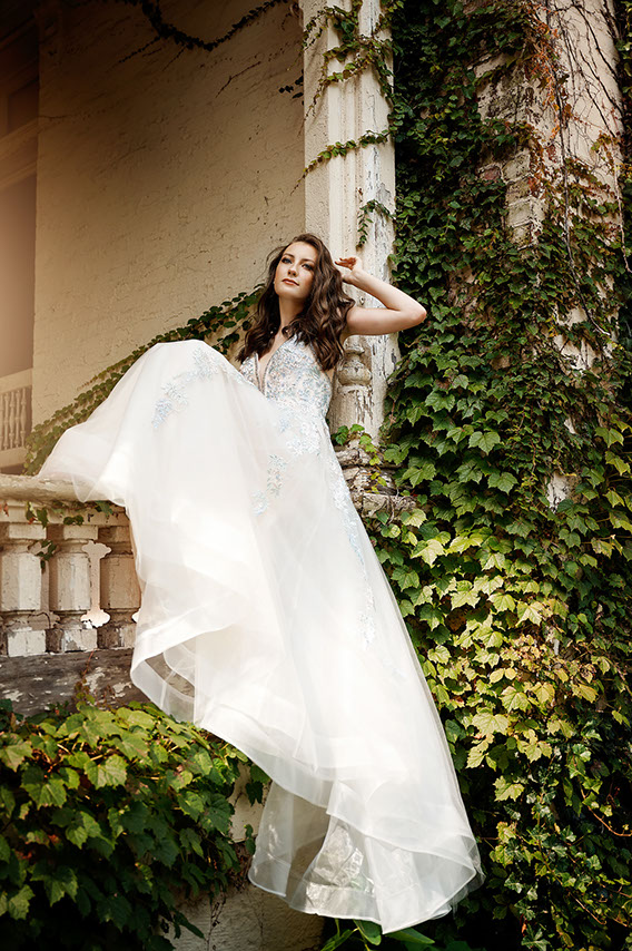 Senior Pictures Near Me Top High School Senior Photographers Toledo Sylvania Northview, Perrysburg, Clay High School, Anthony Wayne High School