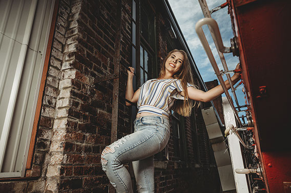 Senior Pictures Near Me Top High School Senior Photographers Toledo Sylvania Northview, Perrysburg, Clay High School, Anthony Wayne High School