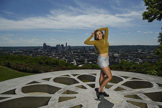 Senior Pictures Near Me Top High School Senior Photographers Toledo Sylvania Northview, Perrysburg, Clay High School, Anthony Wayne High School