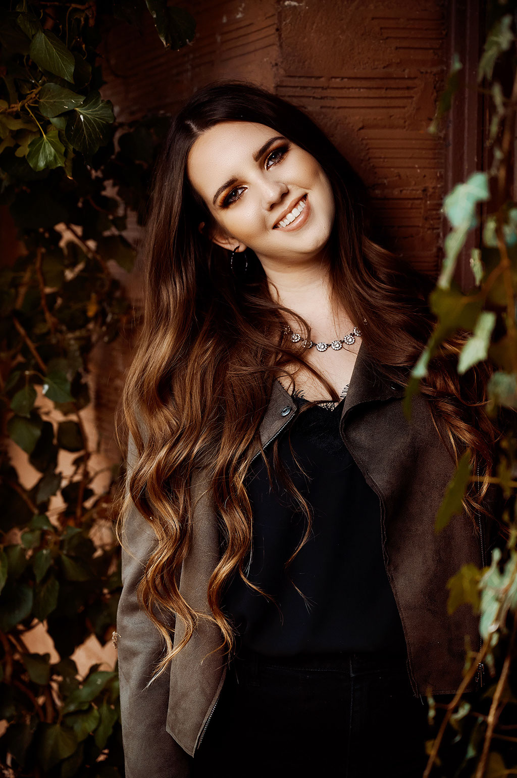 Senior Pictures Near Me Top High School Senior Photographers Toledo Sylvania Northview, Perrysburg, Clay High School, Anthony Wayne High School