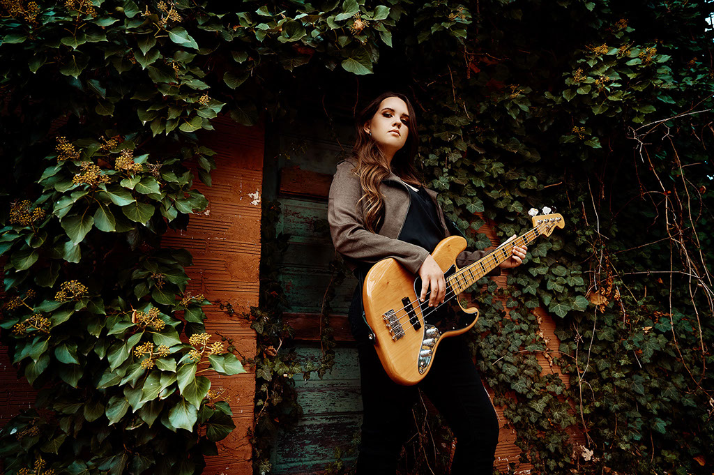 Senior Pictures Near Me Top High School Senior Photographers Toledo Sylvania Northview, Perrysburg, Clay High School, Anthony Wayne High School