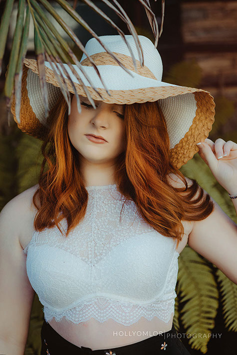 Best High School Senior Photographers Sylvania Northview, Perrysburg, Bedford High School, Anthony Wayne High School, Ottawa Hills High School