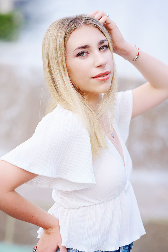 Senior Pictures Near Me Top High School Senior Photographers Toledo Sylvania Northview, Perrysburg, Clay High School, Anthony Wayne High School