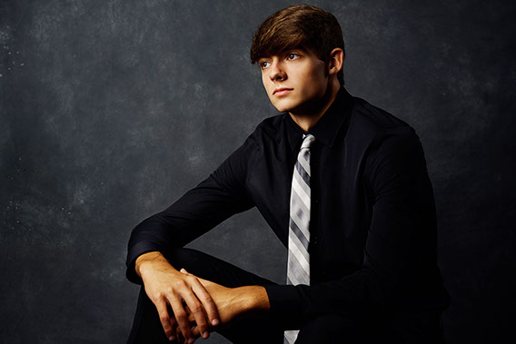 The Best High School Senior Photographers Sylvania Northview, Perrysburg, Bedford High School, Anthony Wayne High School, Ottawa Hills High