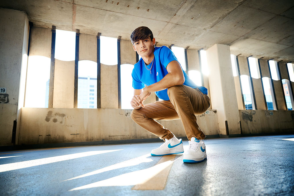 The Best High School Senior Photographers Sylvania Northview, Perrysburg, Bedford High School, Anthony Wayne High School, Ottawa Hills High