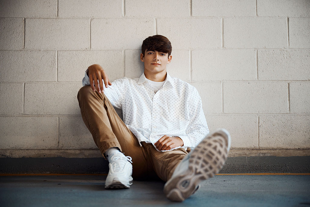 The Best High School Senior Photographers Sylvania Northview, Perrysburg, Bedford High School, Anthony Wayne High School, Ottawa Hills High