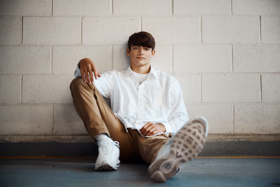 The Best High School Senior Photographers Sylvania Northview, Perrysburg, Bedford High School, Anthony Wayne High School, Ottawa Hills High