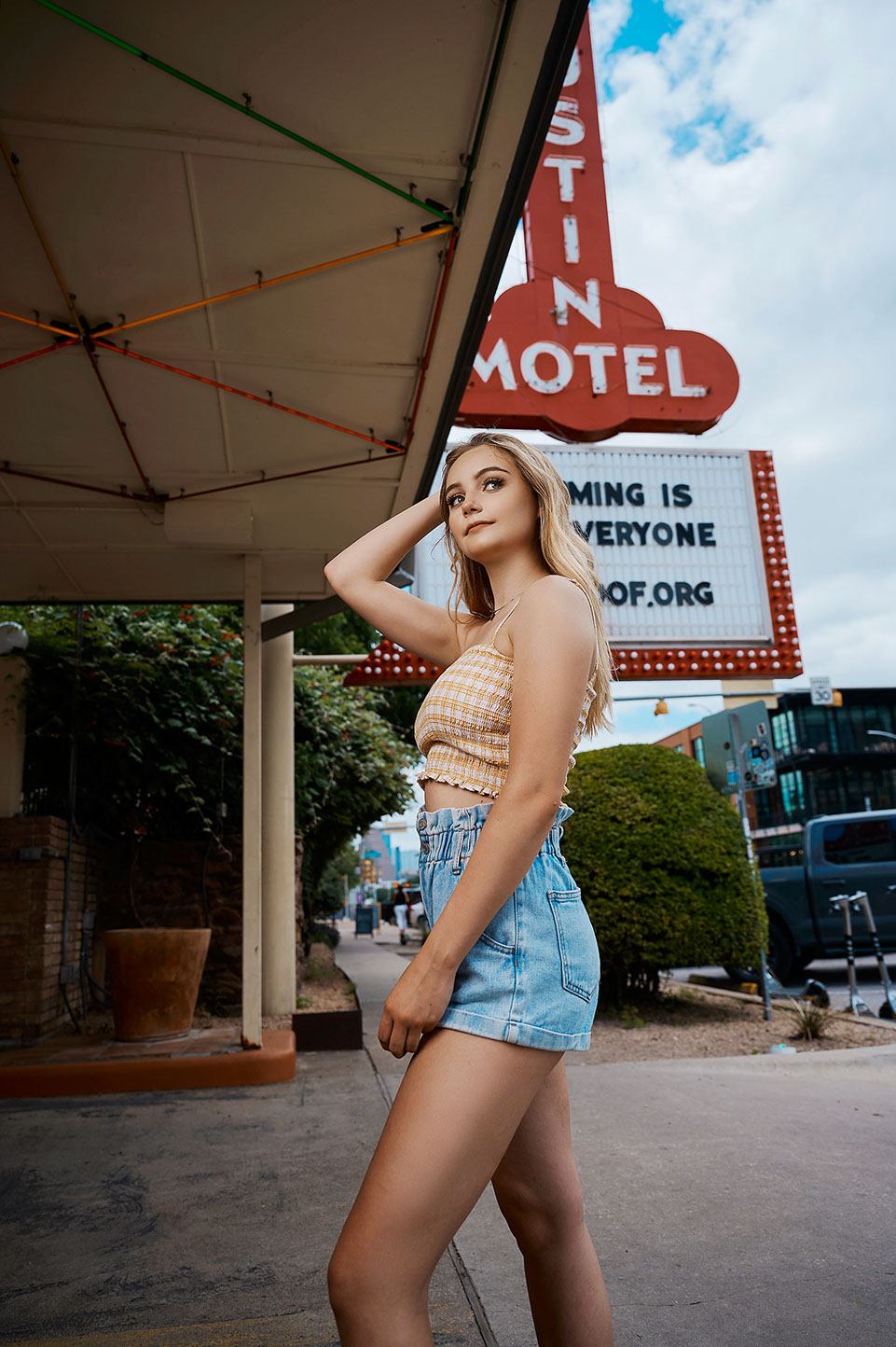 The Best High School Senior Photographers Sylvania Northview, Perrysburg, Bedford High School, Anthony Wayne High School, Ottawa Hills High