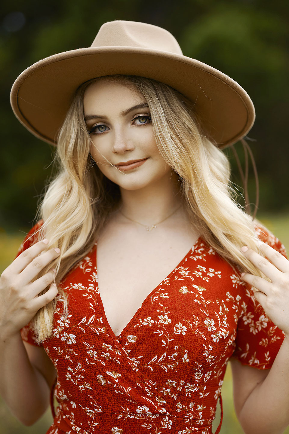 The Best High School Senior Photographers Sylvania Northview, Perrysburg, Bedford High School, Anthony Wayne High School, Ottawa Hills High