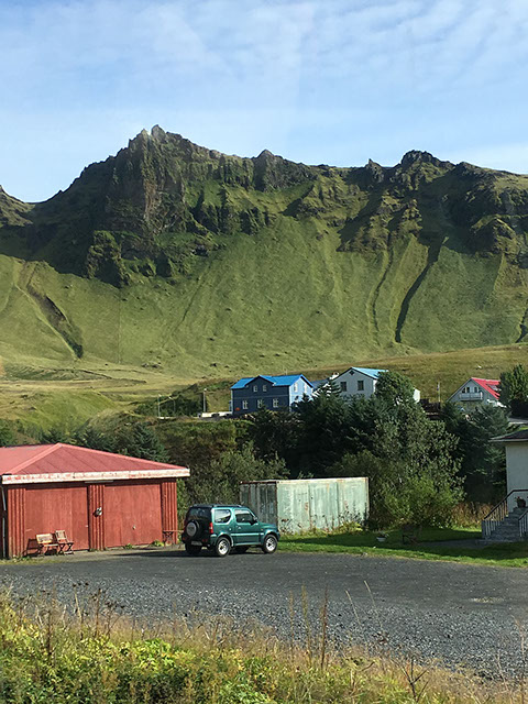 Ann Arbor Michigan and the greater Metro Detroit area, and offering unique Teen and High School Senior Portraits. Garden City High School in Gar