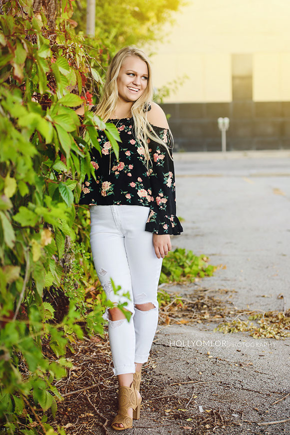 Top High School Senior Photographers Sylvania Northview, Perrysburg, Clay High High School, Anthony Wayne High School, Ottawa Hills High