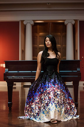 Top High School Senior Photographers Sylvania Northview, Perrysburg, Clay High High School, Anthony Wayne High School, Ottawa Hills High