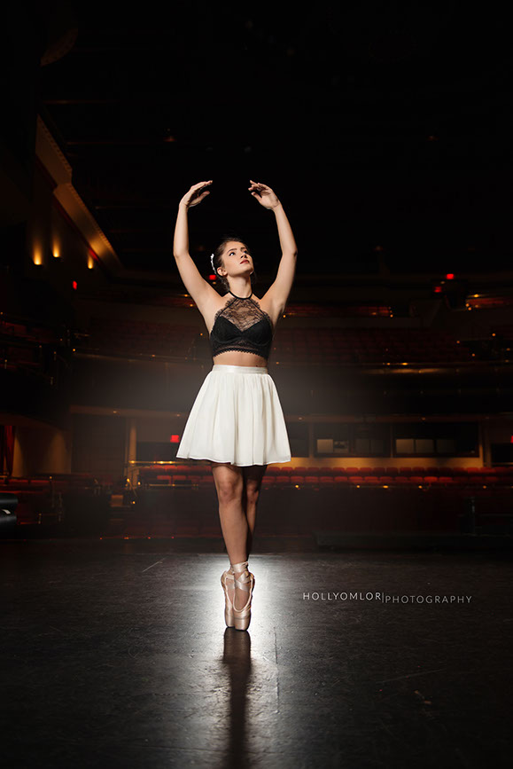 The Best High School Senior Photographers Sylvania Northview, Perrysburg, Bedford High School, Anthony Wayne High School, Ottawa Hills High